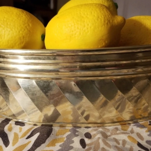 Vtg brass vase holder - Picture 4 of 12